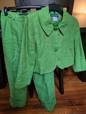 Harve Benard Green Linen Suit - Two Piece Jacket & Pants
